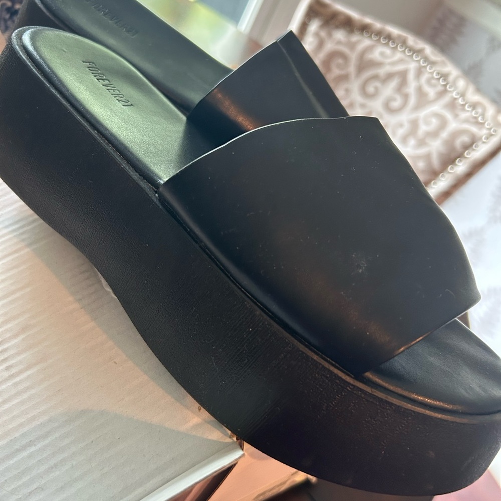 FOREVER21 Black Platform Slip-On Shoes